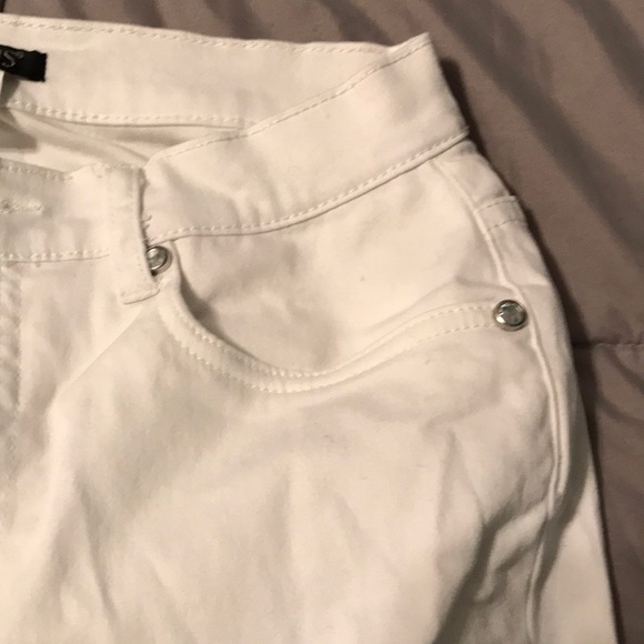 Pants - Picture 3 of 6